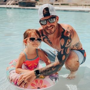 Meet your Posher, Blake